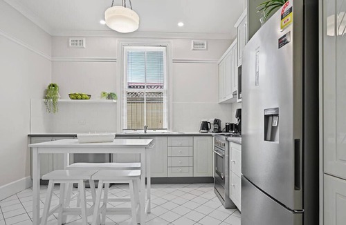 Bathurst House | Hamptons House | Scandi Heritage Charm