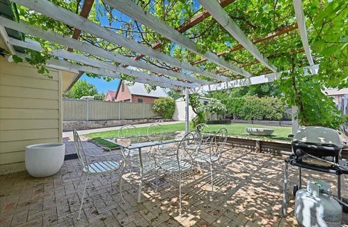 Bathurst House | Hamptons House | Scandi Heritage Charm