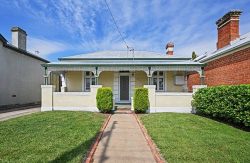 Bathurst House | Hamptons House | Scandi Heritage Charm