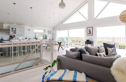 Wittering House | Hamptons Style Lux Beach house