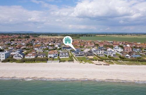 Wittering House | Hamptons Style Lux Beach house