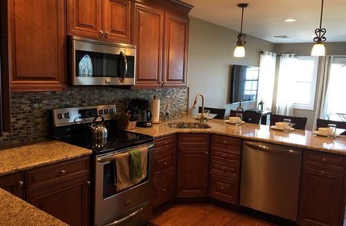 Hampton Bays Cottage | Hamptons Waterfront- Great Location!