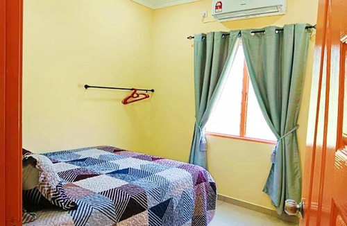 Klang House | Hanani Homestay