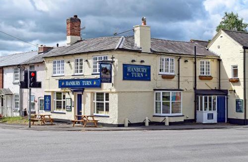 Bromsgrove Hotel | Hanbury Turn