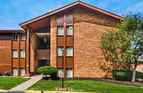 Northwest Columbus Apartment | Hancock Park Spacious 2beds w/free WiFi & parking