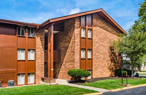 Northwest Columbus Apartment | Hancock Park Spacious 2beds w/free WiFi & parking