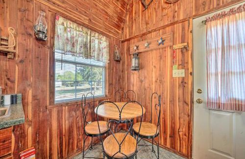 Nashoba Apartment | Hand-Built 'Black Fork Cabin 2' w/Fire Pit!
