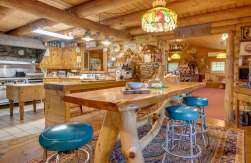 Candor House | Handcrafted Log Cabin in Candor: Group Getaway!