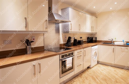 Hemel Hempstead Apartment | Handleys Ct, Penthouse 67 2 bed/2