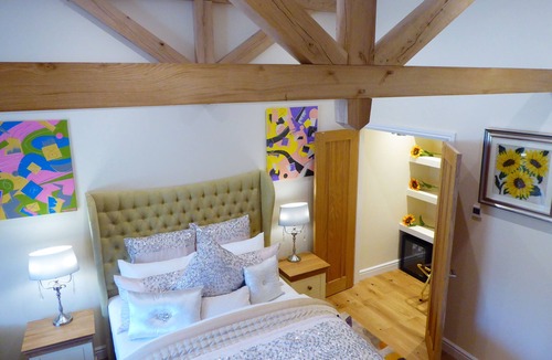 Lower Assendon Bed & Breakfast | Handywater Cottage B&B