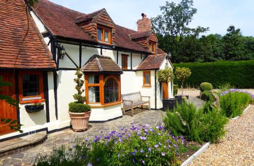 Lower Assendon House | Handywater Cottages