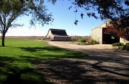 Lincoln County House | Hanging H Lodge in Sutherland, NE