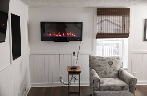 Warsaw Apartment | Hanigan's Hideout Near Letchworth - Historic Warsaw