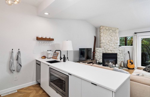 Biwabik Condo | Hank's Lake & Links: The Legend