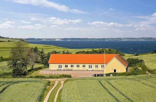 Nykobing Mors House | Hanklit holiday home event course venue