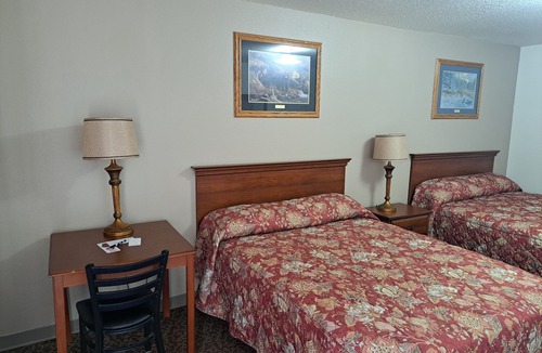 Wright Hotel | Hanks Reno Junction Lodge