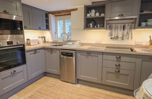 Hawkshead Cottage | HANNAKIN BARN, romantic in Hawkshead