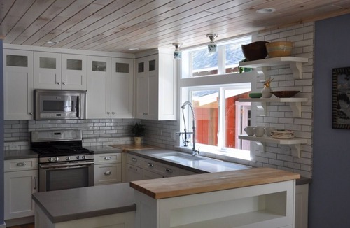 Saugatuck House | Hansel And Gretel Cottage in downtown Saugatuck