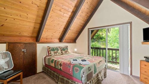 Peshastin House | Hansel Getaway Chalet