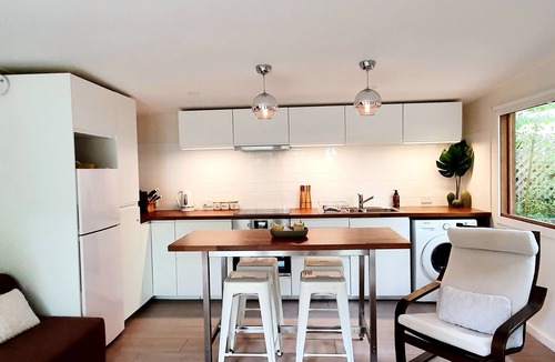 Bundeena House | Hapi Too - Bundeena, where the bush meets the beach. Pet Friendly & New Fire pit