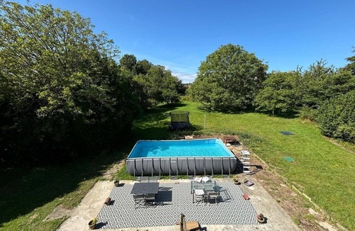 Saint-Jouin-de-Blavou House | Happiness is in the perch