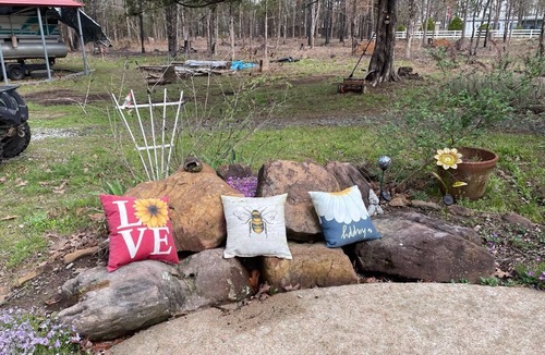 Heber Springs Cabin | Happy Camper Cabin is cozy and quiet!