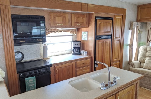 Singers Glen RV Rental | Happy Camper scenic getaway