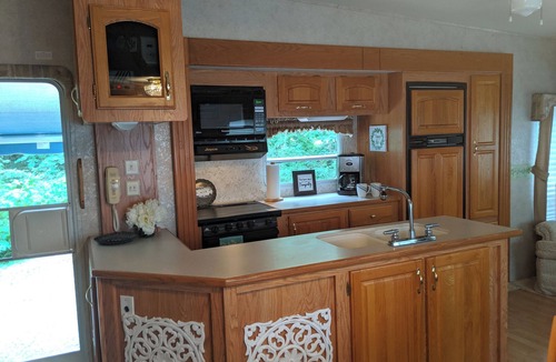 Singers Glen RV Rental | Happy Camper scenic getaway
