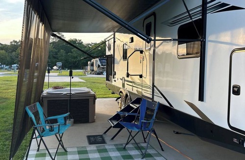 Theodore House | Happy Campers Wanted 😀