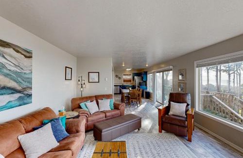 Waldport House | Happy Clam