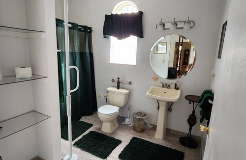 Harbor Springs Bed & Breakfast | Happy Days and Nights - Valiant