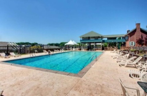 North Shore Condo | Happy Daze! Lakefront condo on SML Lake