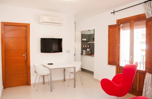 Old Town Apartment | HAPPY - ESTUDIO VISTAS A CALLE