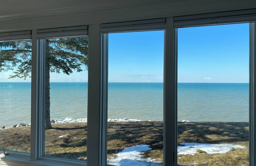 Youngstown House | Happy Haven on Lake Ontario