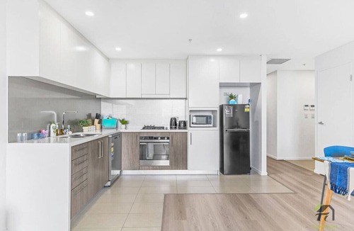 Auburn Apartment | Happy Hideout in Auburn