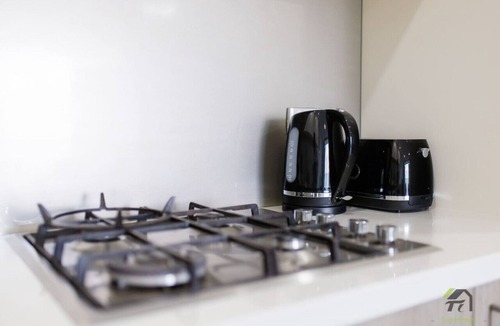 Auburn Apartment | Happy Hideout in Auburn