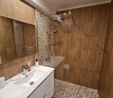 Valenton Apartment | Happy Home