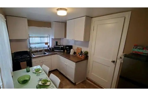 Lockport Apartment | HAPPY HOME LOCKPORT #3 - 30 min to Niagara Falls!