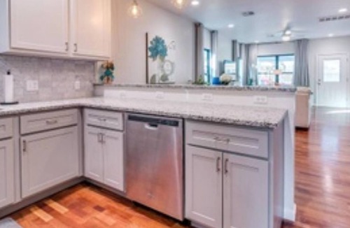 Guthrie Cottage | HAPPY HOME