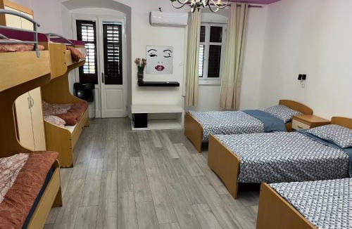 Rijeka Hostel | Happy Hostel