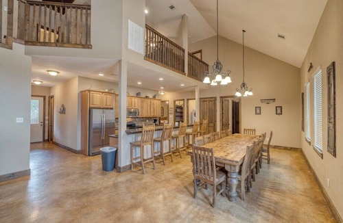 Concan House | Happy Hour @ Frio Premier Rental Homes