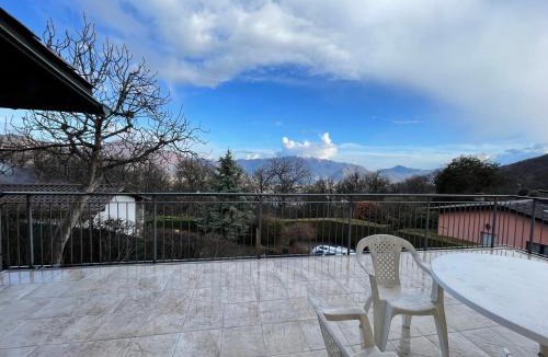 Arosio House | Happy house with terrace lake and mountain view