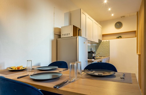 Blois Apartment | HAPPY KOOL | city center | wifi | private parking