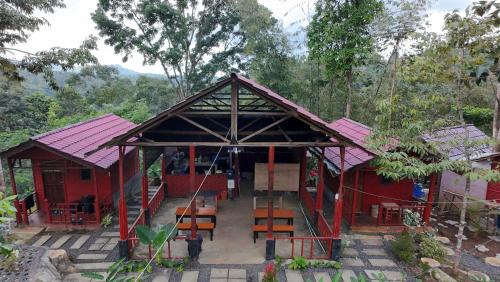 Argosari Cabin | Happy Monkeys Village