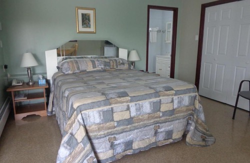 Edmundston Hotel | Happy Motel