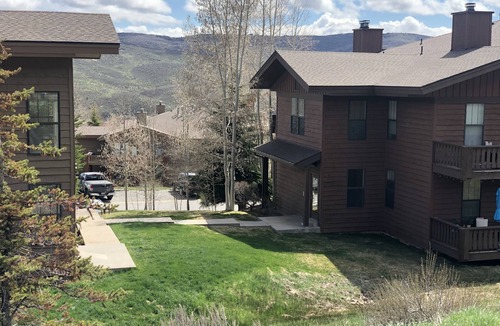 Pinebrook Condo | Happy Pinebrook Condo
