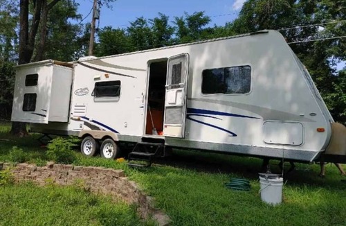Mannford RV Rental | Happy place camper