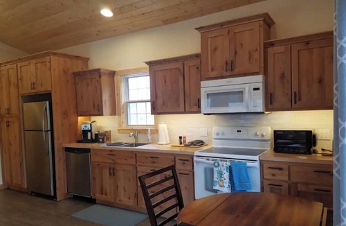 Ardenvoir Cabin | Happy Place.