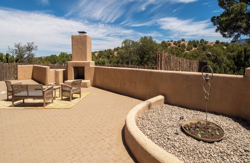 Tesuque House | Happy Ram: Views! Beautiful. Peaceful. Upscale. Secluded.