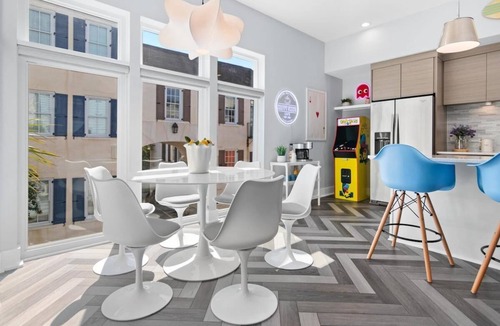 North Charleston House | Happy Stays-In Park Circle-Dtwn-CHS Beach